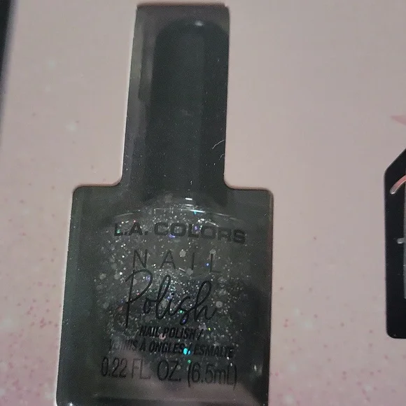 L.A. Colors Luxe Polish Limited Edition Set Ten Beautiful Nail Polish  Colors - Picture 7 of 11
